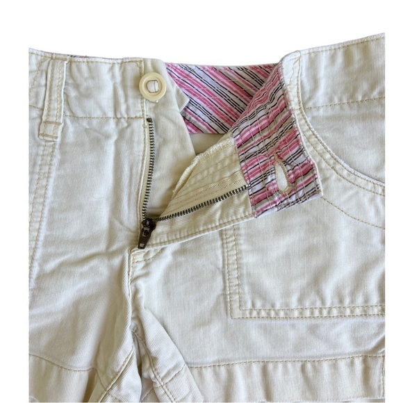 AMERICAN Eagle Women’s Light Yellow Cotton Twill Shorts - Picture 3 of 4